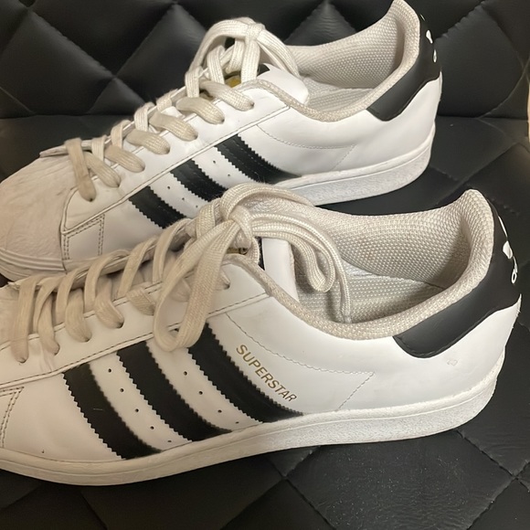•SUPERSTAR ADIDAS• - Picture 3 of 11